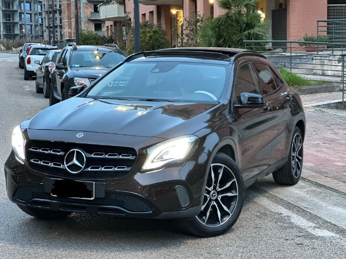 "Mercedes-Benz Gla200d Enduro"