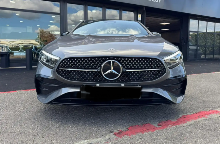 "Mercedes-benz Classe A200d AMG line"