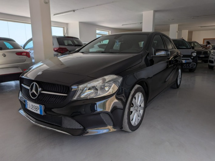 "Classe A - W176 d Sport auto my16"