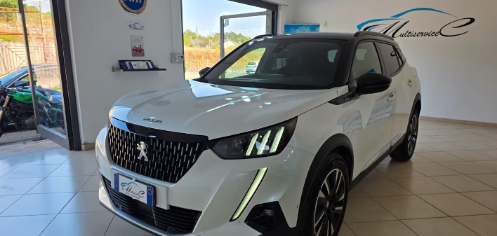"Peugeot 2008 BlueHDi 130 S&S EAT8 GT"