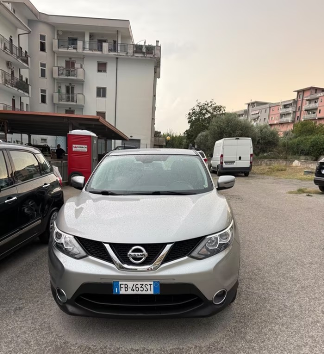 "Nissan Qashqai 1.5 Diesel 11-2015"