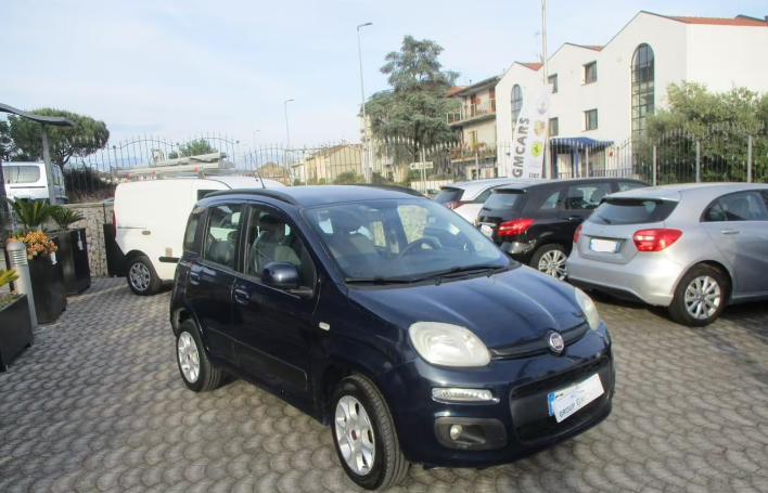 "FIAT Panda 0.9 TwinAir Turbo Natural Power Loung"