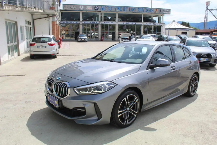 "BMW 1er M Coup\u00e9 118i Msport 5p auto"