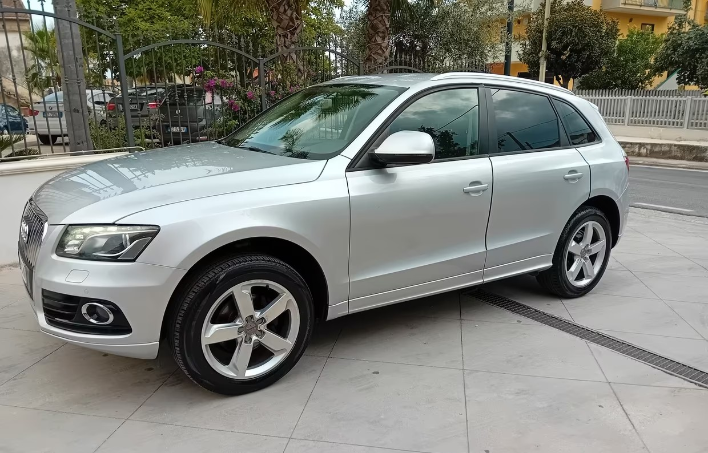 "Audi Q5 2.0 TDI 170 CV quattro"