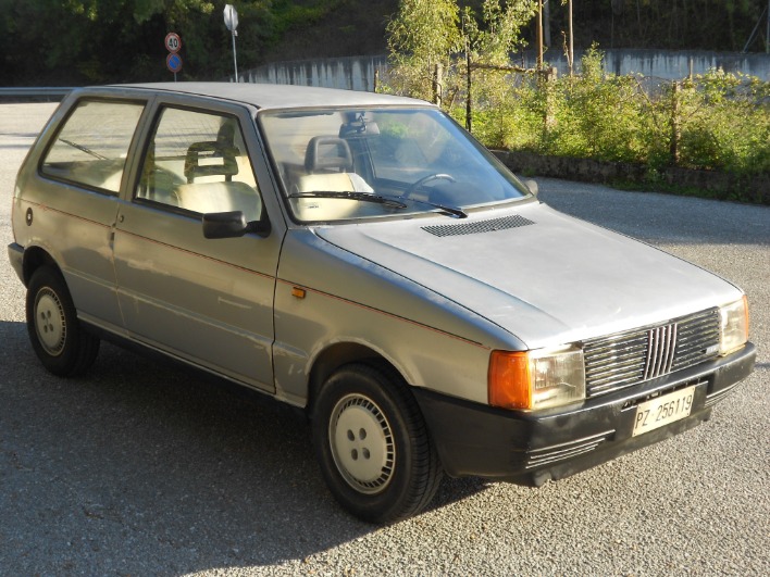 "FIAT UNO 45 STING 3p(NUOVA:75.338km)5posti,FERMA dal 2006"