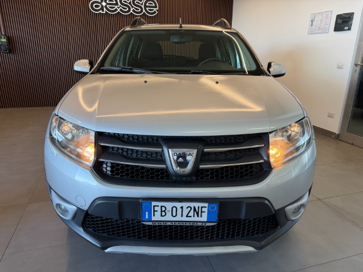 "Dacia Sandero Stepway 1.5dci 90cv versione Prestige"