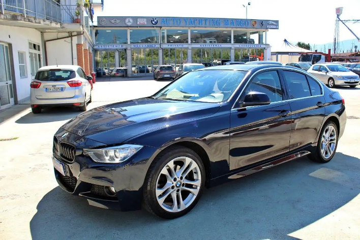 "BMW 320 320d Futura"