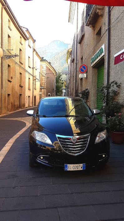 Lancia ypsilon