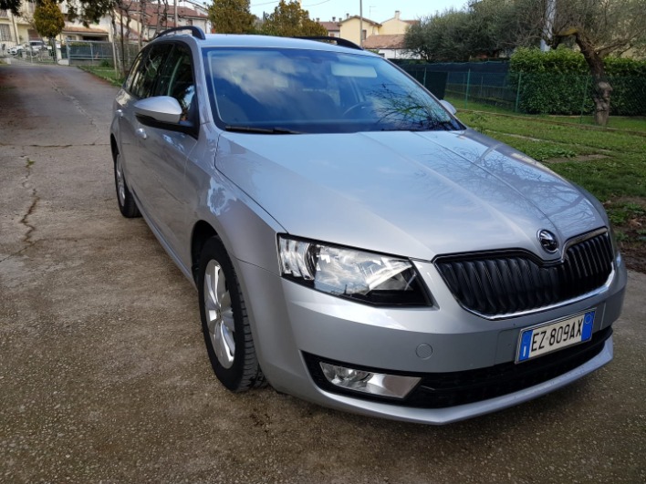 Skoda Octavia 1.6 DSG Ambition Sw