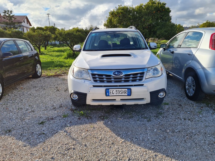 "SUBARU FORESTER  2.0 150CV  DISEL 4X4 DA RIVEDERE MOTORE"