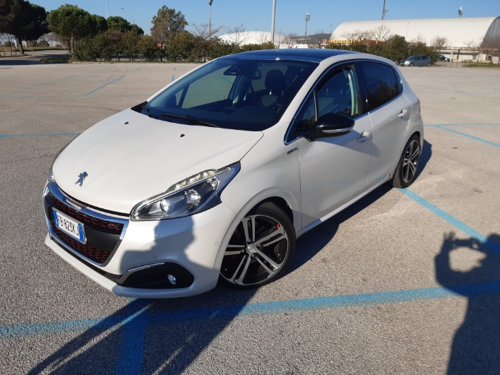 "PEUGEOT 208  1.6 120 CV GT LINE"