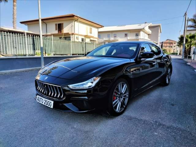 "Maserati Ghibli 3.0 V6 ds 250cv auto my17"