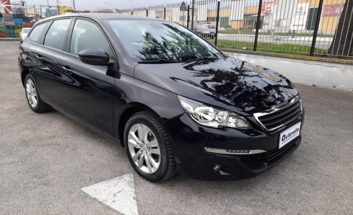 "PEUGEOT 308 1.6 BLUEHDI 120 CV SW BUSINESS"