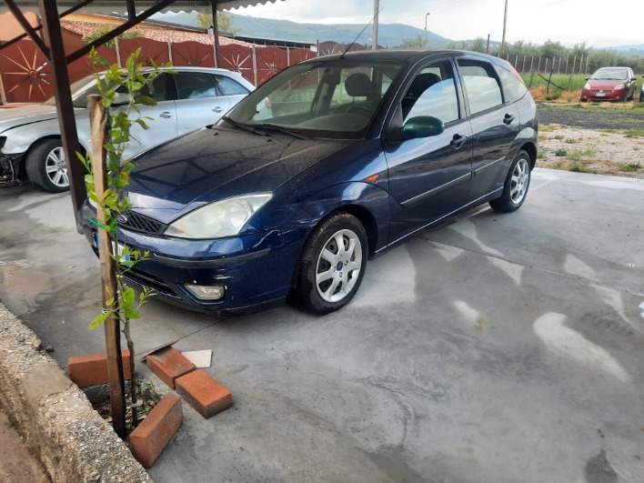 "Ford focus 115 cv-   INFO.  328 049 6885"