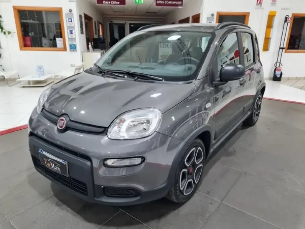 "Fiat Panda New MY21 1.0 70CV Hybrid City Life"