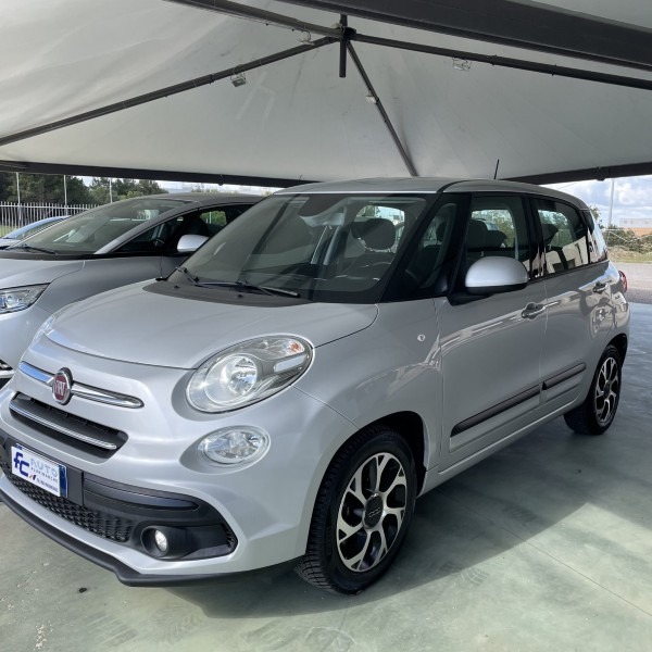 "FIAT 500L 1.6 Multijet 120 CV Pop Star"