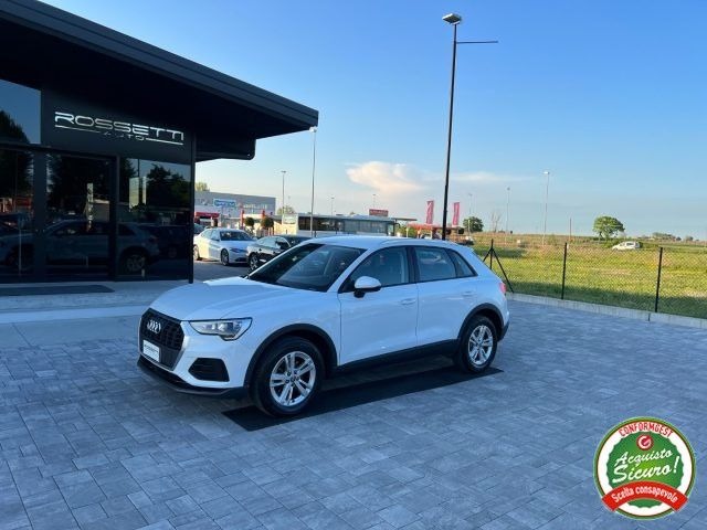 "AUDI Q3 35 TDI S tronic"