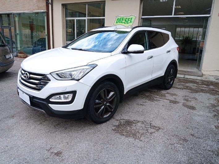 "HYUNDAI Santa Fe 2.2 CRDi 4WD A\/T Style"