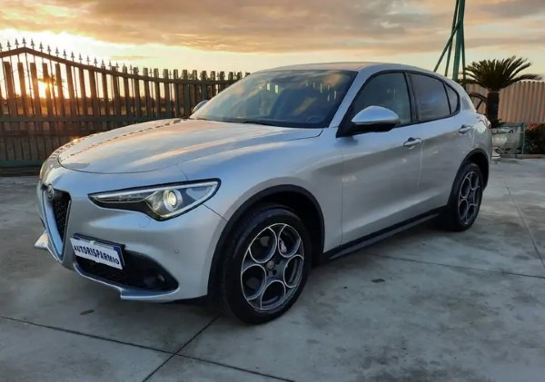 "Alfa Romeo Stelvio 2.2 TD Executive Q4 190cv AT8 my19"