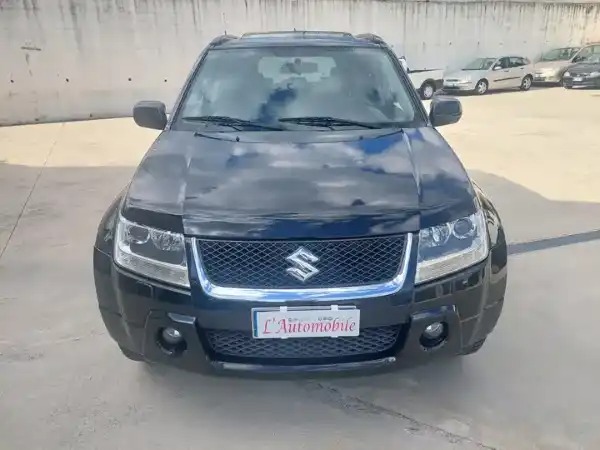 "Suzuki Grand Vitara 5p 1.9 ddis Executive PELLE\/TETTO\/NAV"