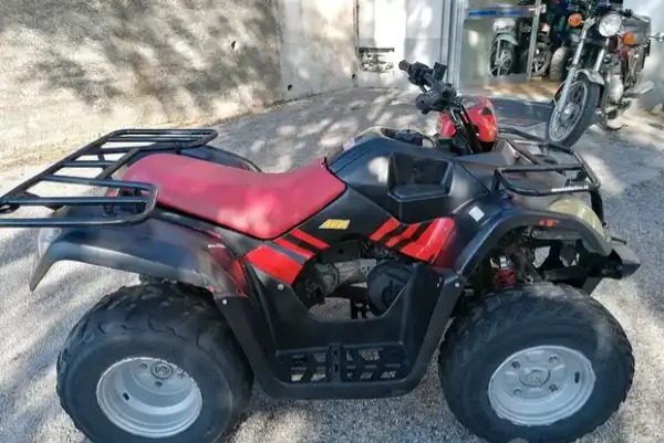 "Quad kymco mxu 50 2 tempi senza retro"