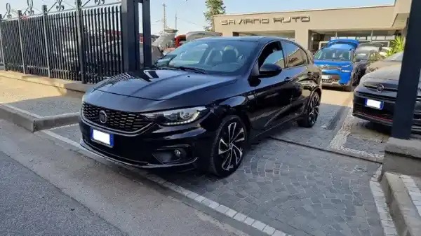 "Fiat Tipo 1.6 Mjt S&S DCT 5 porte Lounge"