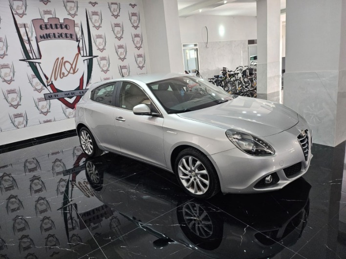 "ALFA ROMEO GIULIETTA 1.6 MTJ 120 CV"