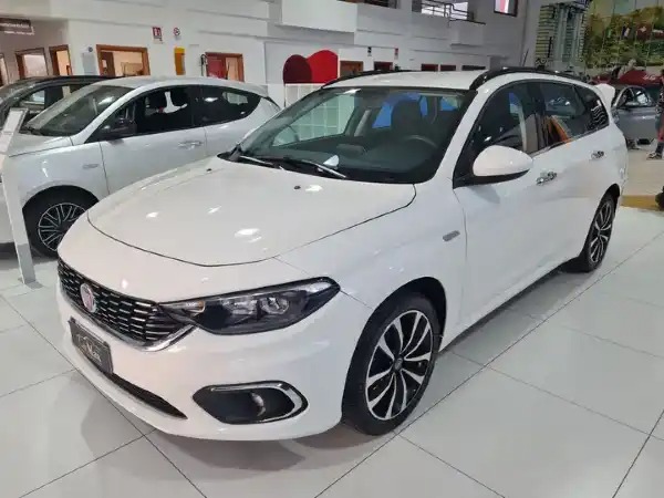 "Fiat Tipo SW 1.6MJT 120CV Lounge **PARI AL NUOVO**"