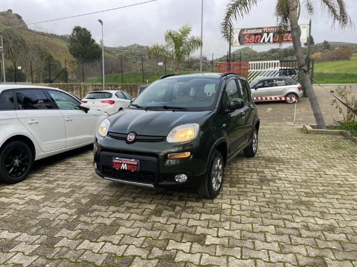 "FIAT PANDA CROSS 4X4 1.3 MJT"