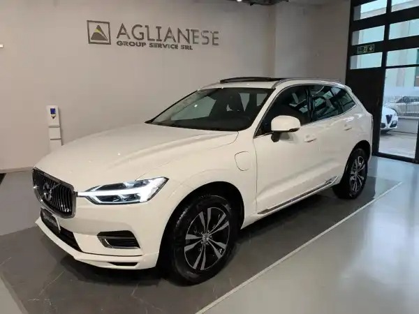 "Volvo XC60 T6 Recharge AWD Plug-in Hybrid Inscription Express"