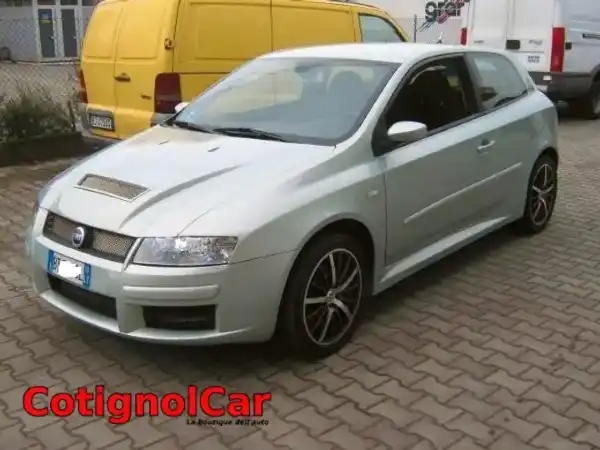 "Fiat Stilo 2.4i 20V Selespeed 3 porte Abarth"