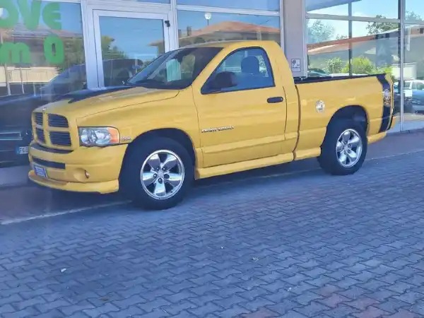 "Dodge RAM 1500 Rumble Bee"