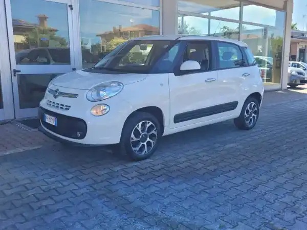 "Fiat 500L 500L 0.9 t.air t. natural power Pop Star 80cv E6"