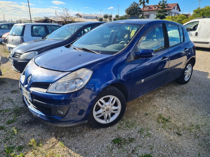 "RENAULT CLIO 1.5 75CV DIESEL"