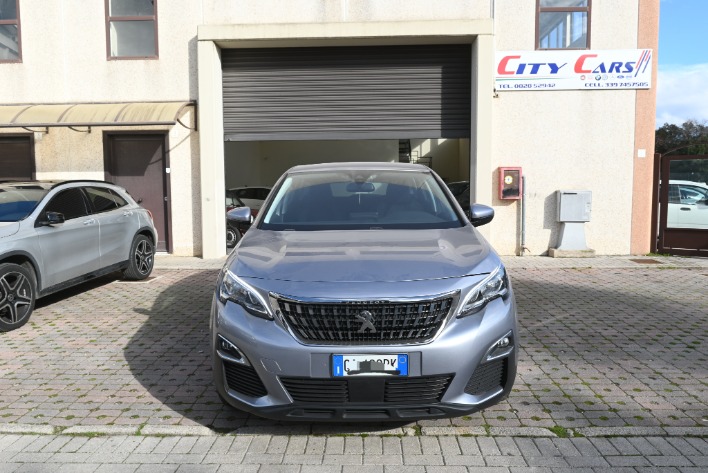 "PEUGEOT 3008 1.5 130 CV BUSINESS"