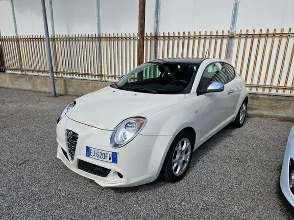 "ALFA ROMEO MiTo 1.4 T 120 CV GPL Distinctive"