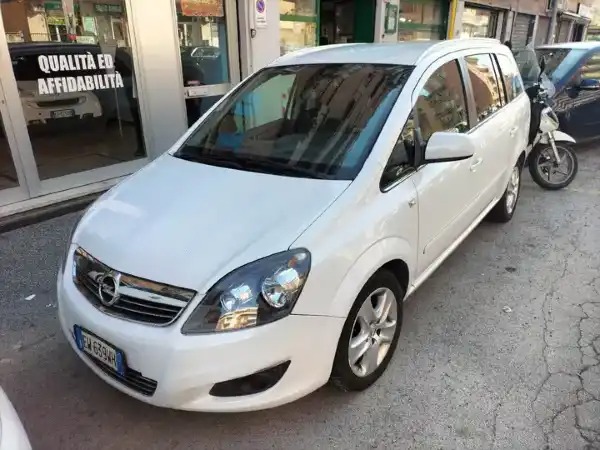 "Opel Zafira Zafira 1.7 cdti ecoflex One 110cv"