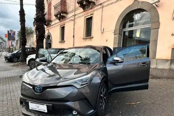 "Toyota C-HR 1.8 Hybrid E-CVT Trend 122CV Navi-Led-"