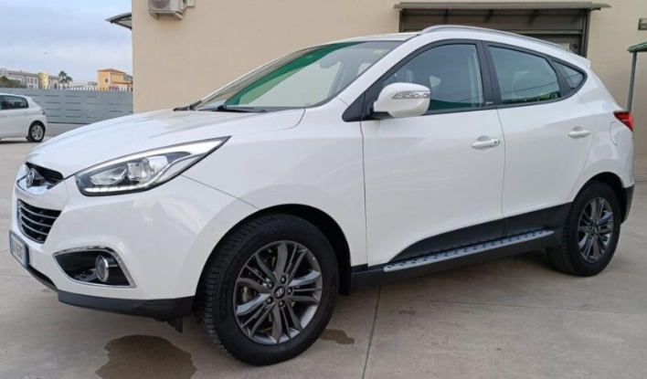 "HYUNDAI iX35 1.7 CRDi 2WD Xpossible"