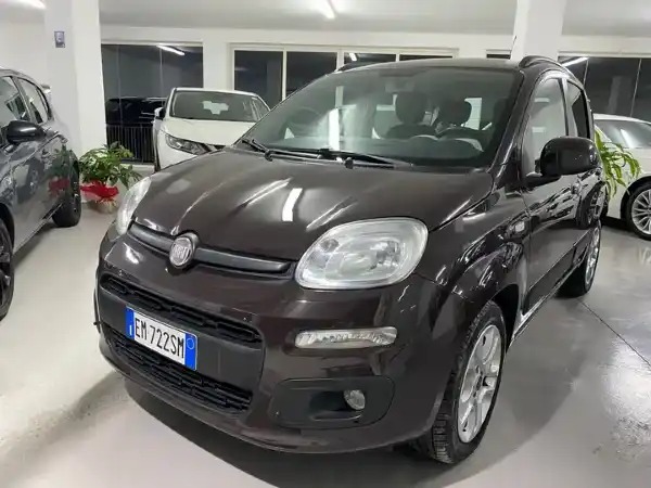 "Fiat Panda 1.3 mjt 16v Lounge 75cv"