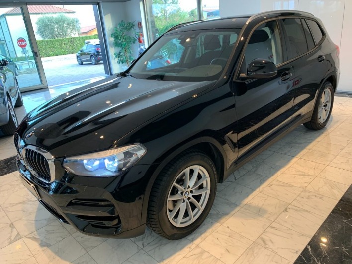 "BMW X3 sDrive18d 48v Business Advantage 150cv StepTronic"