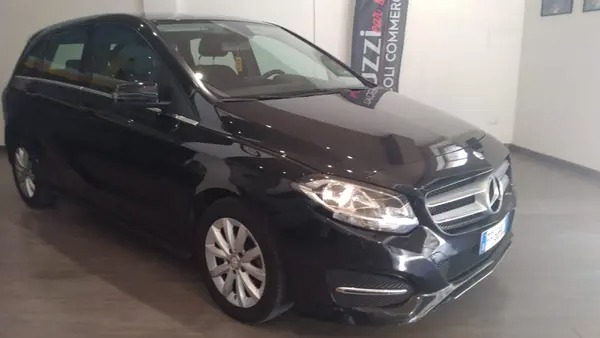 "Mercedes-benz B 220 B 200 d Automatic 4Matic Business"