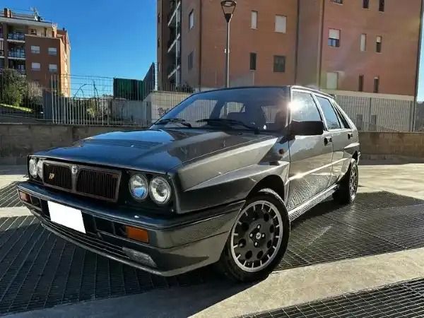 "Lancia Delta 2.0i.e. turbo HF 4WD *Ottime condizioni*"