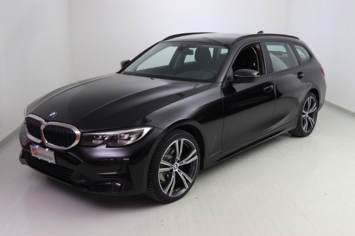 "BMW 320 d 48V Touring Business Advantage"