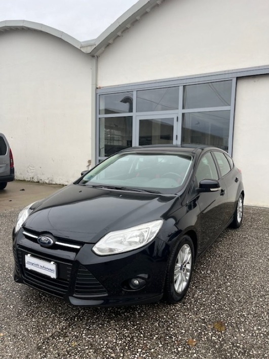 "FORD Focus 1.6 TDCi 115 CV Titanium"