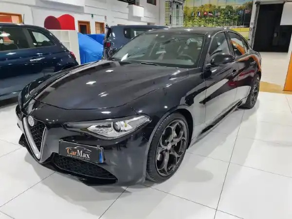 "Alfa Romeo Giulia 2.2 Turbodiesel 180CV AT8 Super *PERFETTA*"