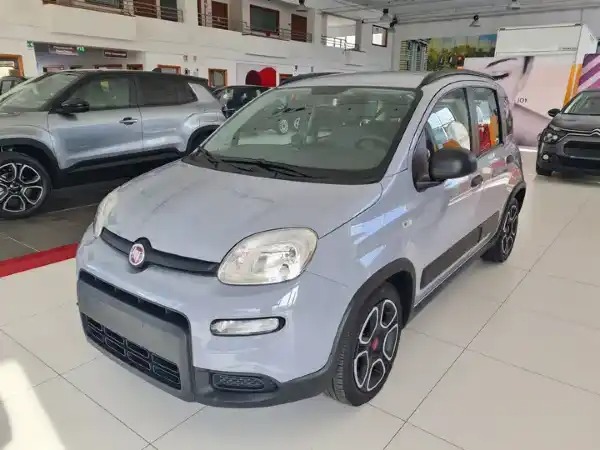 "Fiat Panda New MY21 1.0 70CV Hybrid City Life"