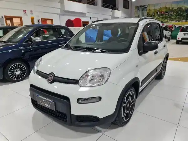 "Fiat Panda New MY21 1.0 70CV Hybrid City Life"