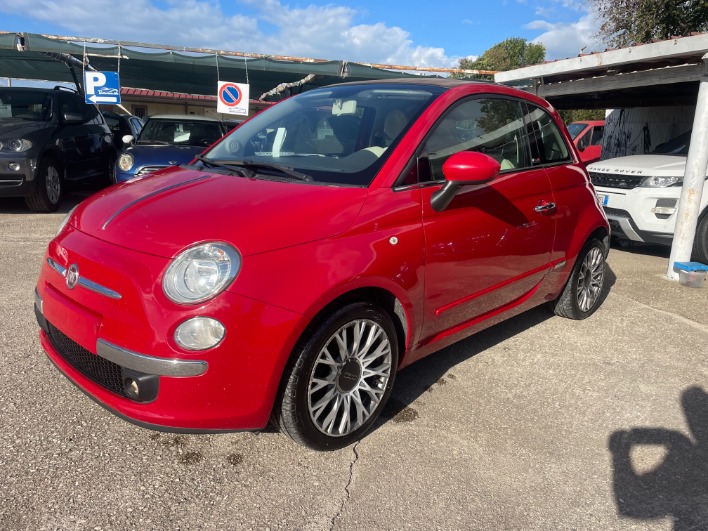 "FIAT 500 C 1.3 M-JET LOUNGE"