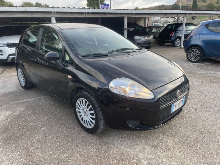 "FIAT GRANDE PUNTO  1.3 M-JET AUTOMATICA"